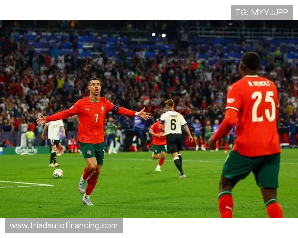 C罗是我的偶像，足球梦想从他开始